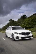 BMW 330i Touring M Sport 2019 года (UK)